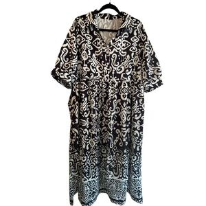 Black and White‎ Patterned Dress